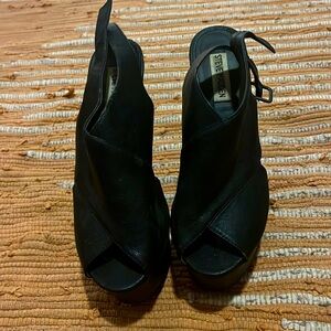 ✨Steve Madden Galleria Slingback, size 9.